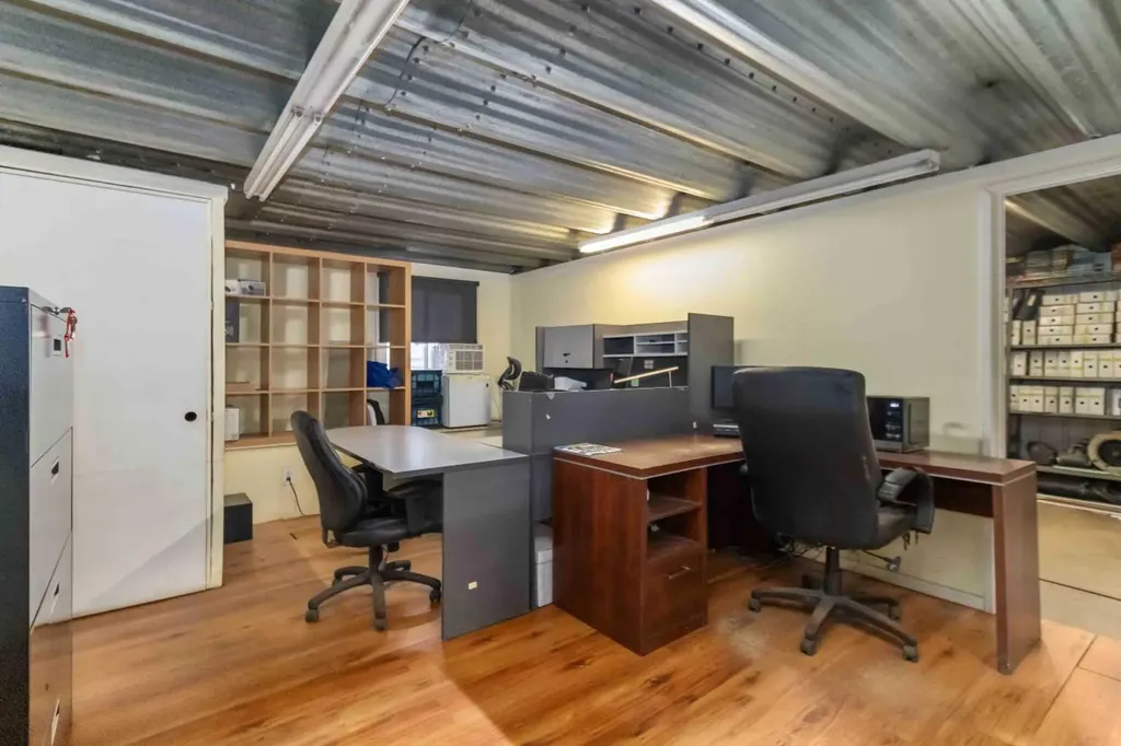8102 Manning Avenue Fort Mcmurray AB T9H 1V7