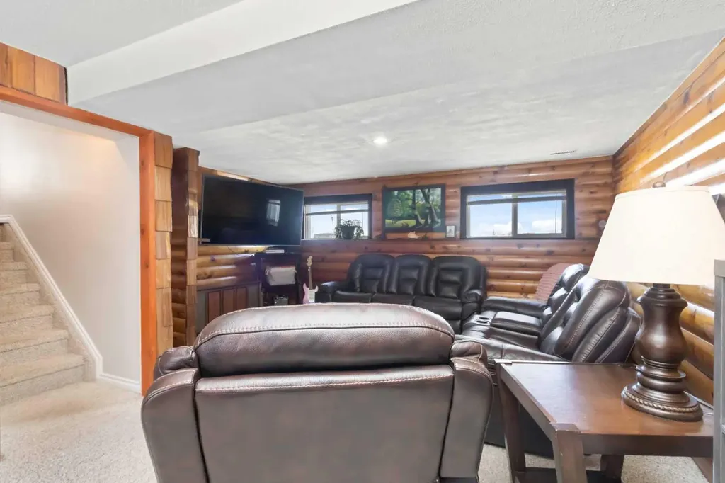 129 Duncan Drive Fort Mcmurray AB T9K 1C1