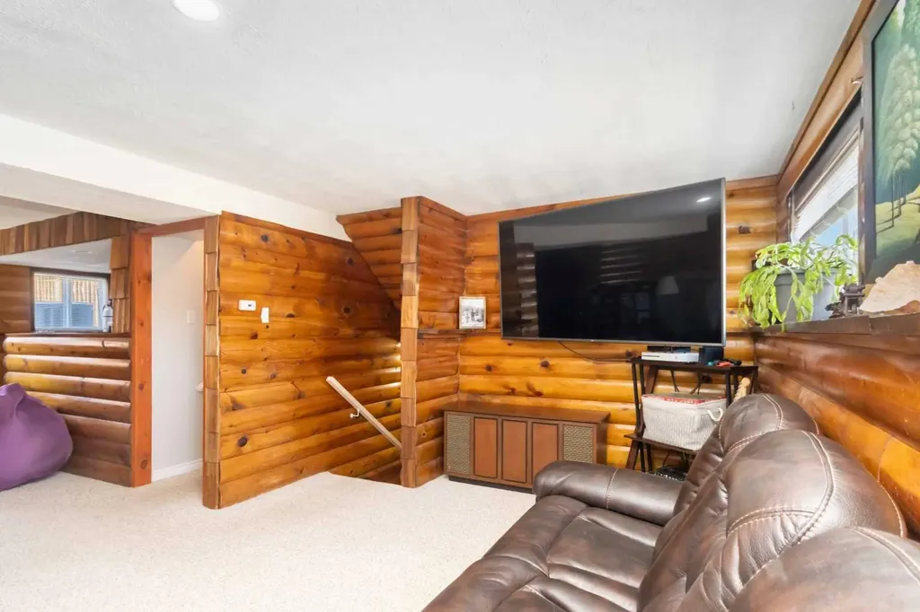 129 Duncan Drive Fort Mcmurray AB T9K 1C1