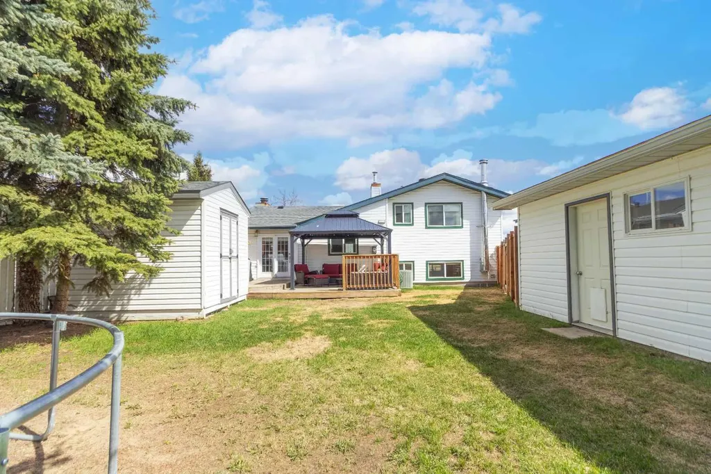 129 Duncan Drive Fort Mcmurray AB T9K 1C1
