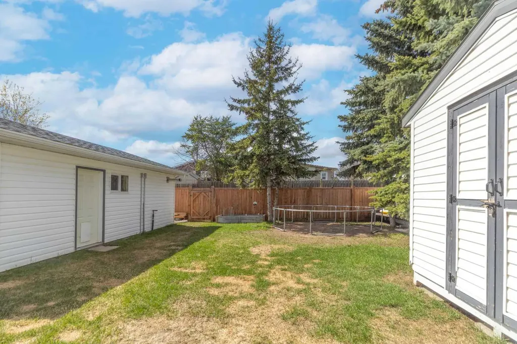 129 Duncan Drive Fort Mcmurray AB T9K 1C1