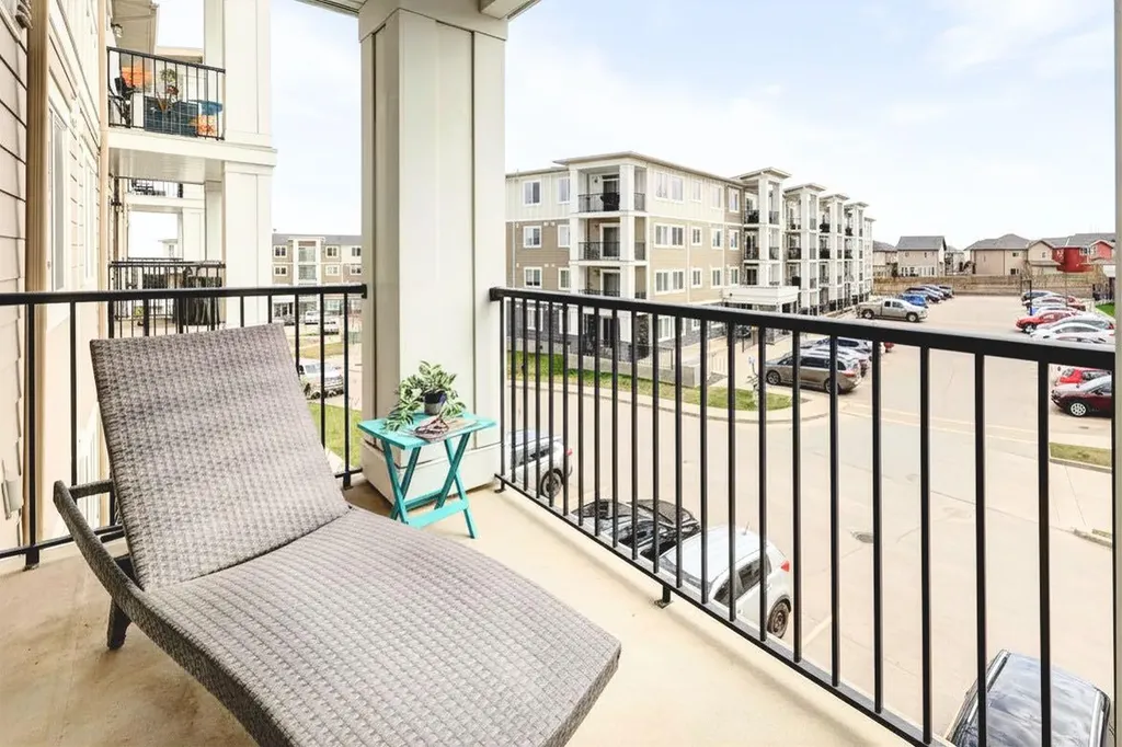 450 Sage Valley Drive NW Calgary AB T3R0V5