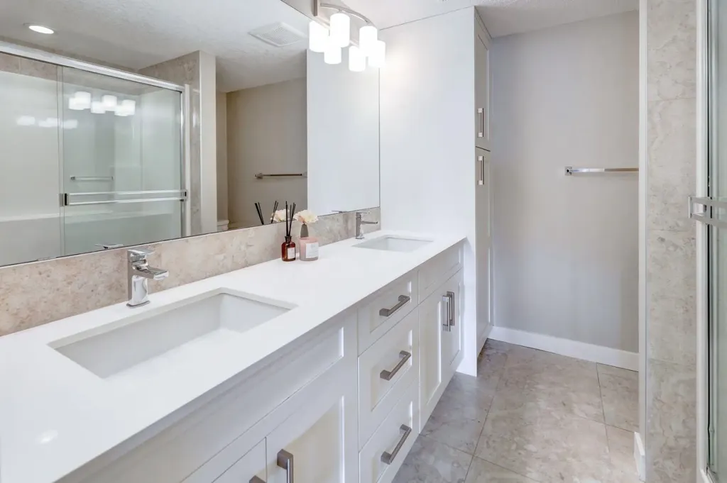450 Sage Valley Drive NW Calgary AB T3R0V5
