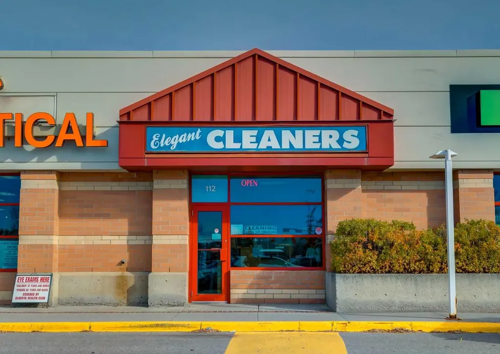 250 Shawville Boulevard SE Calgary AB T2Y 2Z7