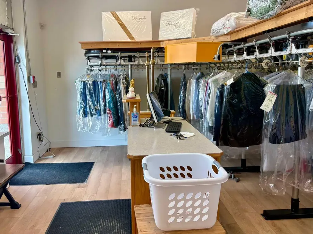 250 Shawville Boulevard SE Calgary AB T2Y 2Z7