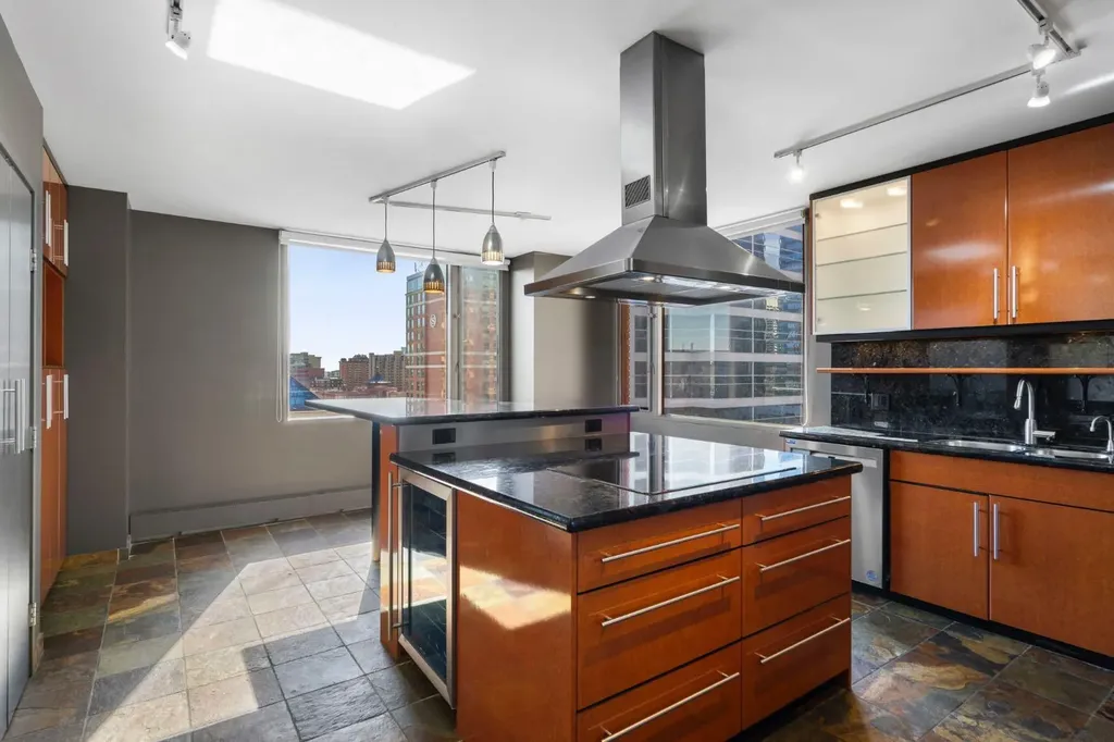 500 Eau Claire Avenue SW Calgary AB T2P 3R8