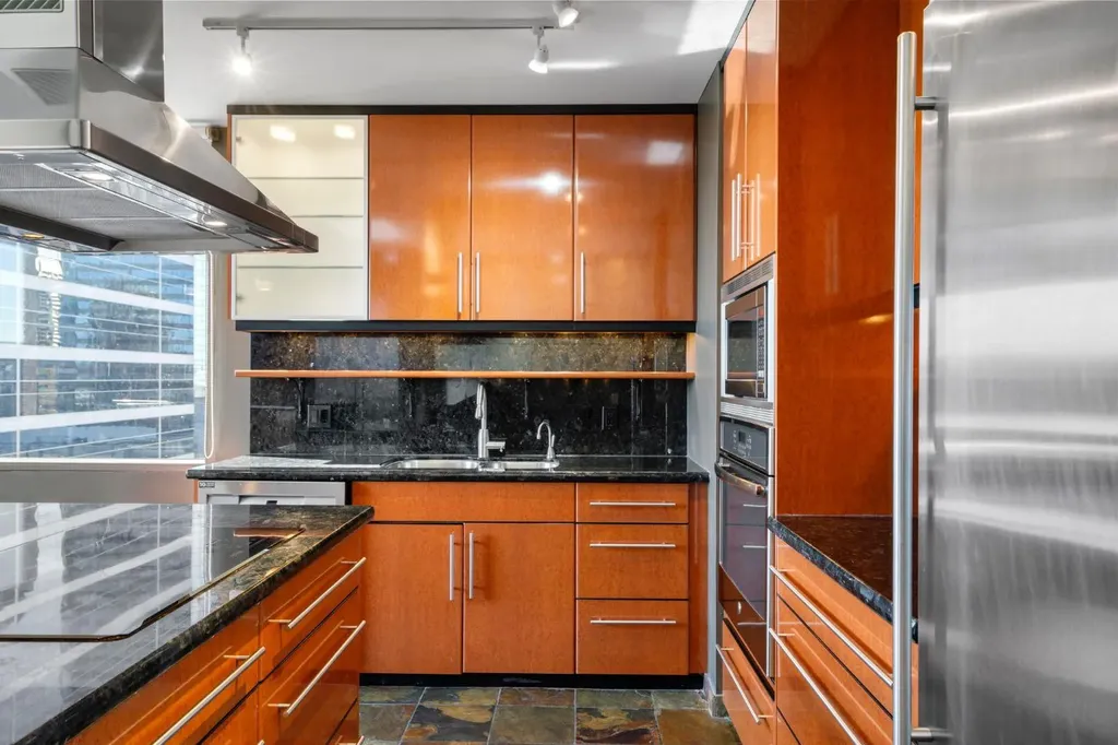 500 Eau Claire Avenue SW Calgary AB T2P 3R8