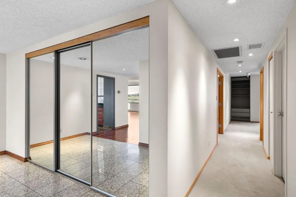 500 Eau Claire Avenue SW Calgary AB T2P 3R8