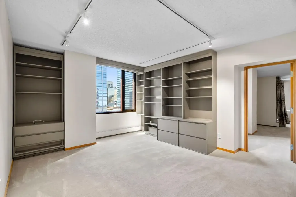 500 Eau Claire Avenue SW Calgary AB T2P 3R8