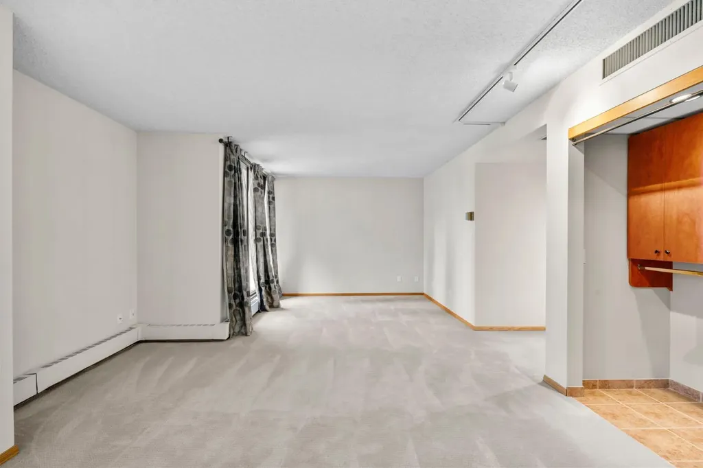 500 Eau Claire Avenue SW Calgary AB T2P 3R8