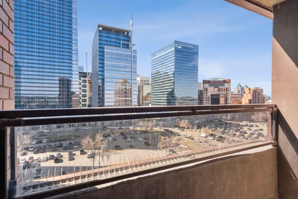 500 Eau Claire Avenue SW Calgary AB T2P 3R8