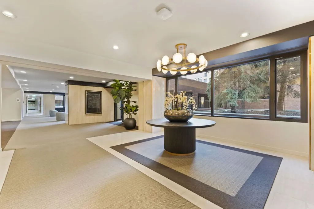 500 Eau Claire Avenue SW Calgary AB T2P 3R8