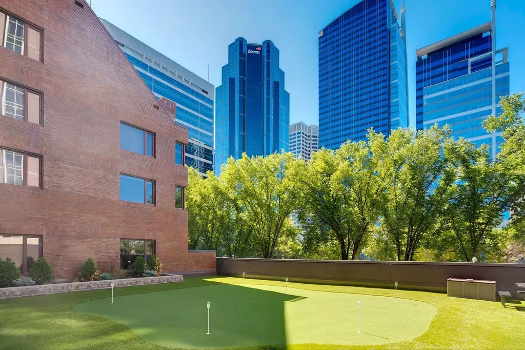 500 Eau Claire Avenue SW Calgary AB T2P 3R8