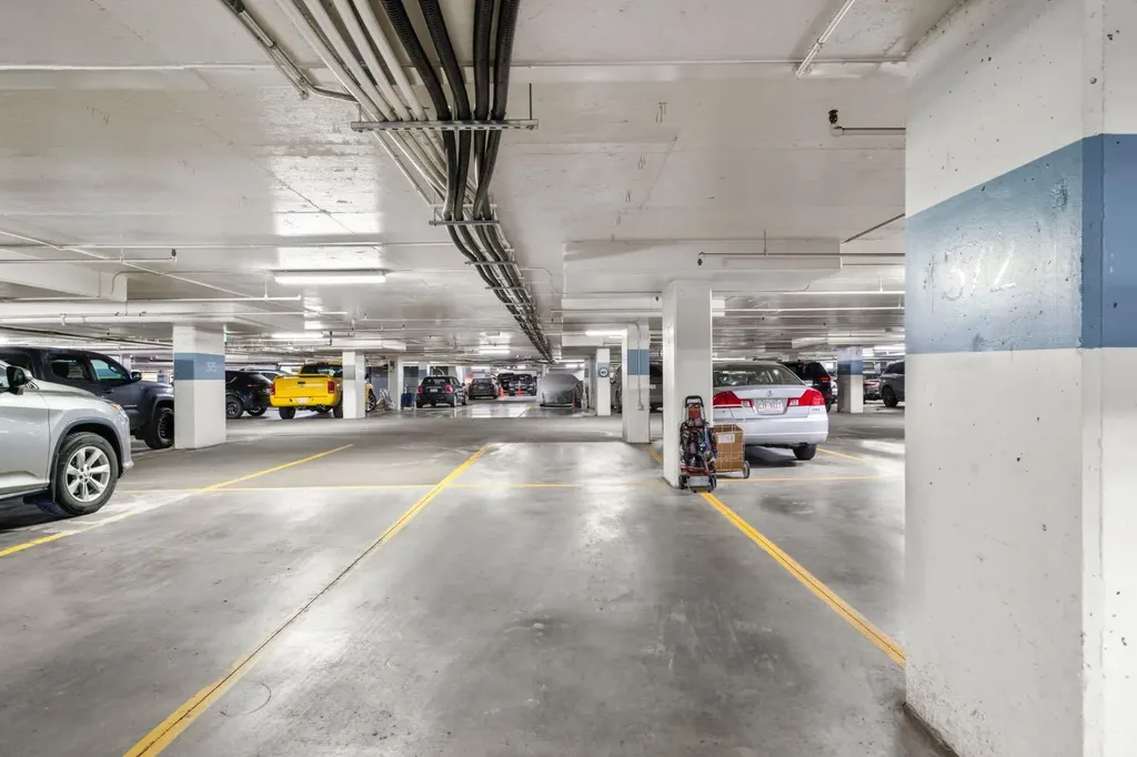 500 Eau Claire Avenue SW Calgary AB T2P 3R8