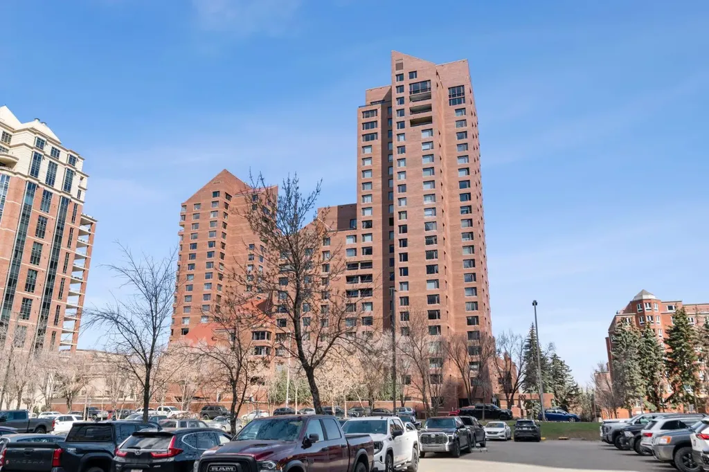 500 Eau Claire Avenue SW Calgary AB T2P 3R8