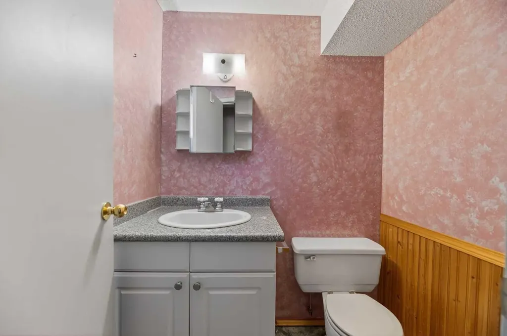 11 Westhill Crescent Didsbury AB T0M 0W0