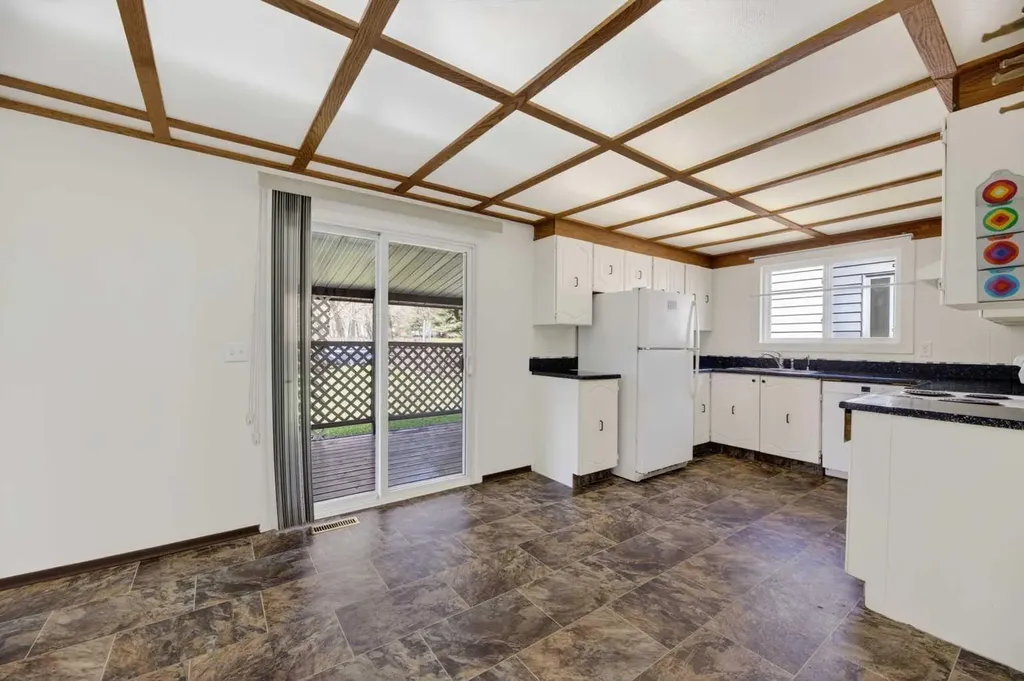 11 Westhill Crescent Didsbury AB T0M 0W0