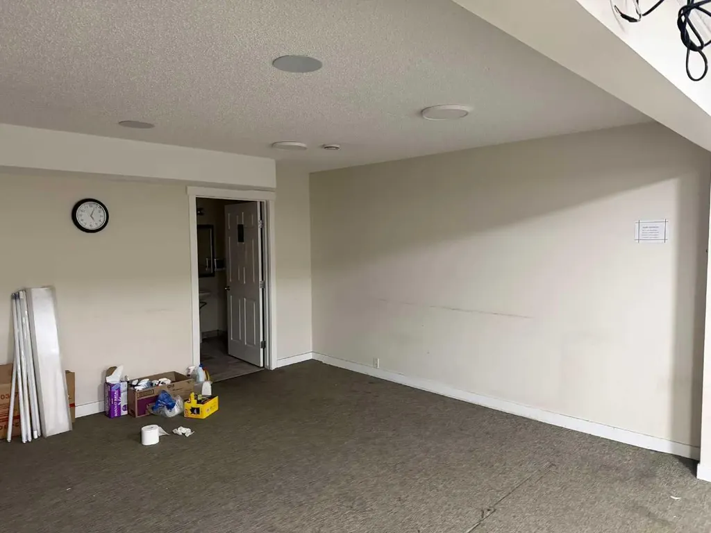 4656 Westwinds Drive NE Calgary AB T3J 3Z5