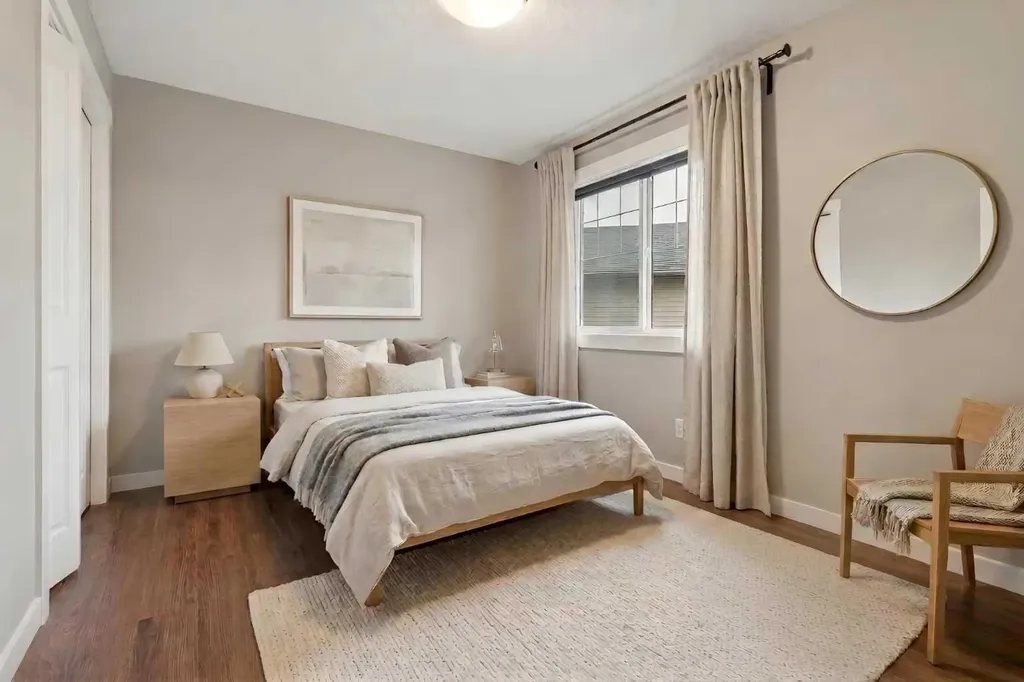 327 Panamount Point NW Calgary AB T3K 0H6