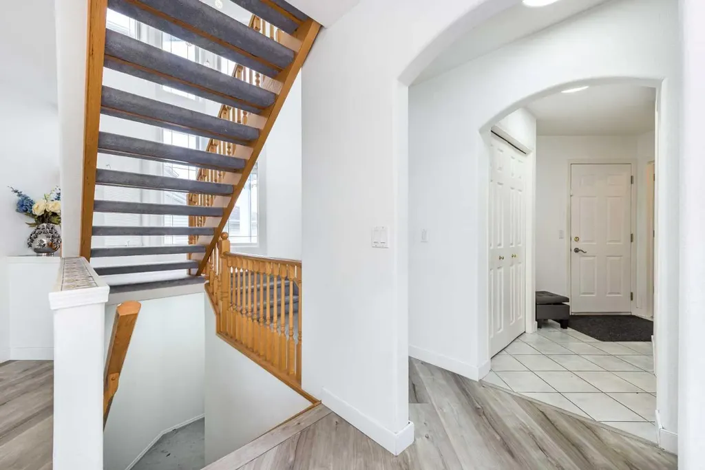 230 Sierra Nevada Place SW Calgary AB T3H 3M9