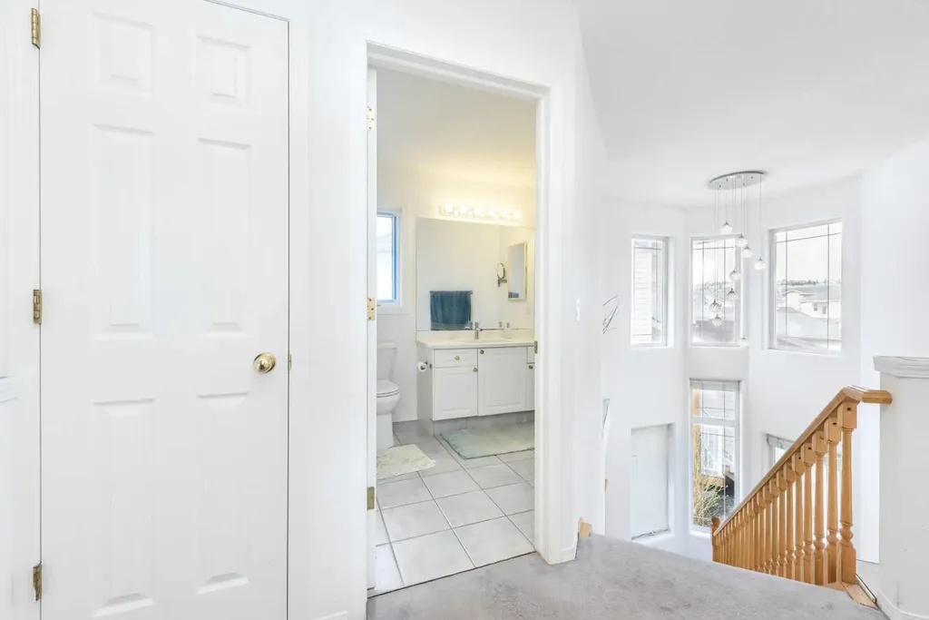 230 Sierra Nevada Place SW Calgary AB T3H 3M9