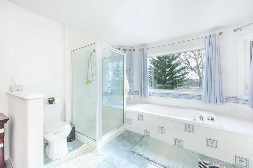 230 Sierra Nevada Place SW Calgary AB T3H 3M9