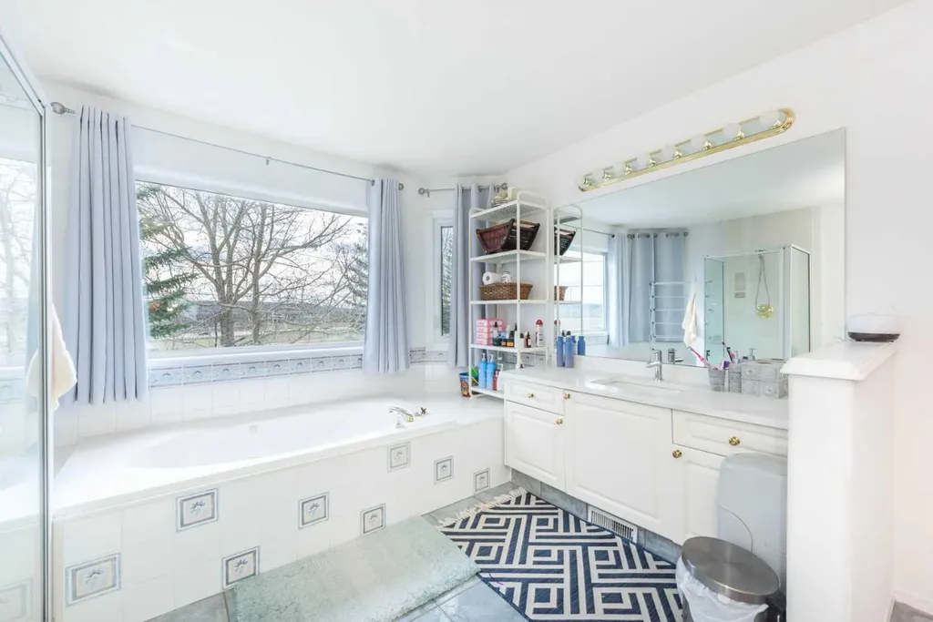 230 Sierra Nevada Place SW Calgary AB T3H 3M9