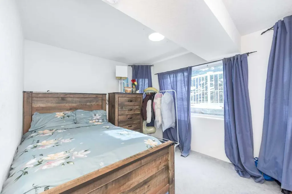230 Sierra Nevada Place SW Calgary AB T3H 3M9