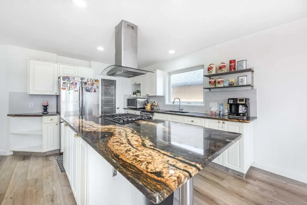 230 Sierra Nevada Place SW Calgary AB T3H 3M9
