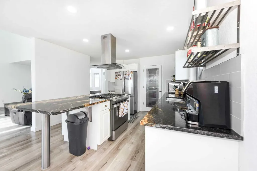 230 Sierra Nevada Place SW Calgary AB T3H 3M9