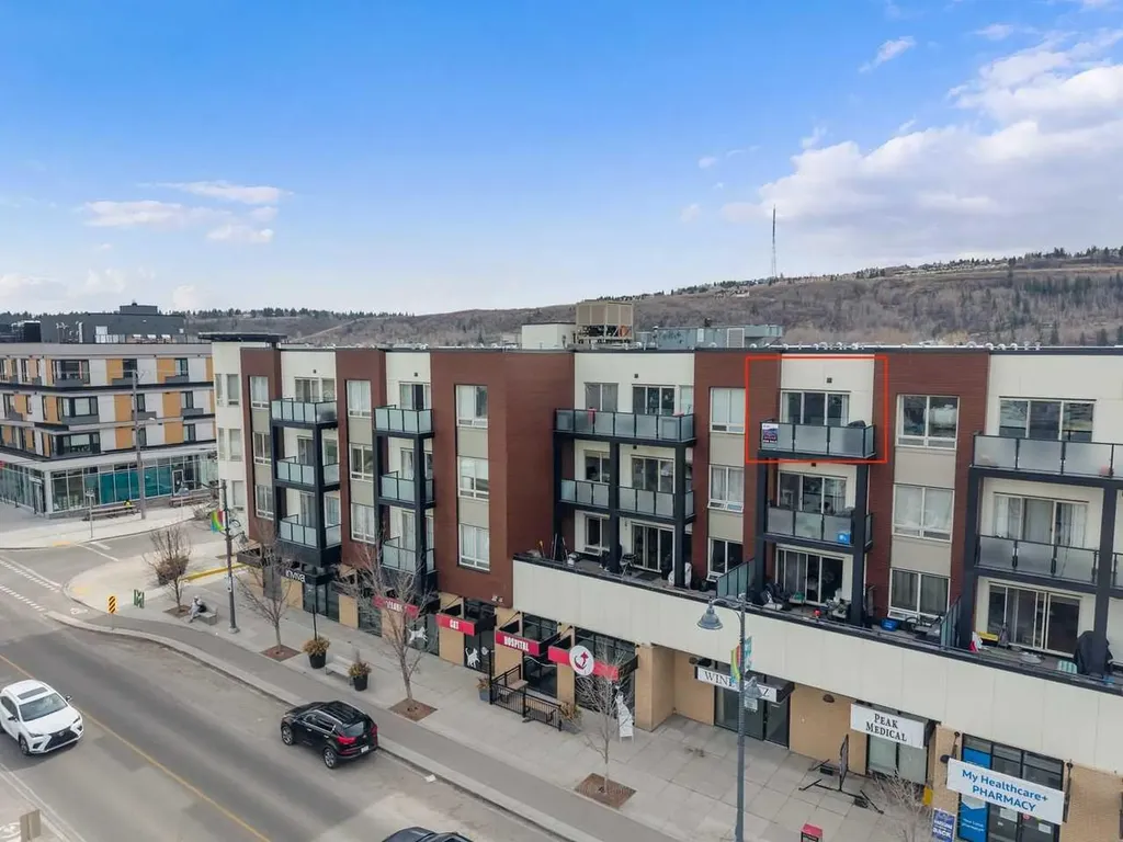 1899 45 Street NW Calgary AB T3B 0B2