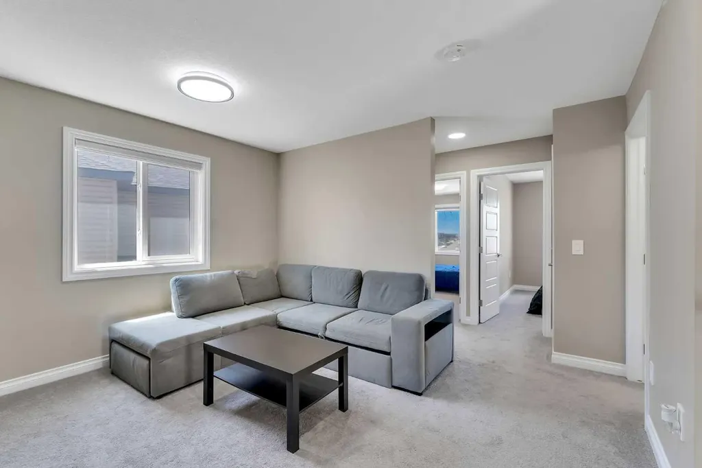 521 Corner Meadows Way NE Calgary AB T3N 2C9