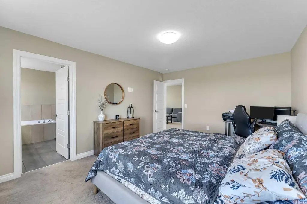 521 Corner Meadows Way NE Calgary AB T3N 2C9