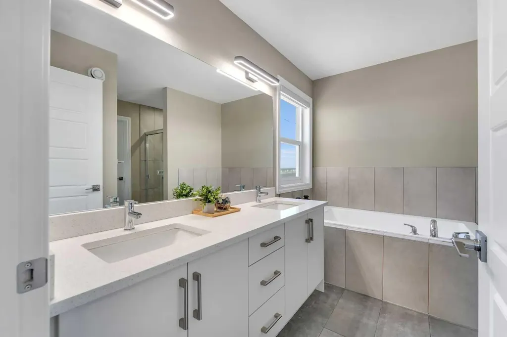 521 Corner Meadows Way NE Calgary AB T3N 2C9