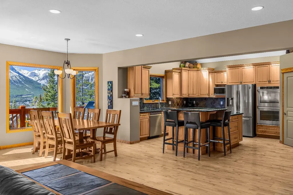 389 Eagle Heights Canmore AB T1W 3C9