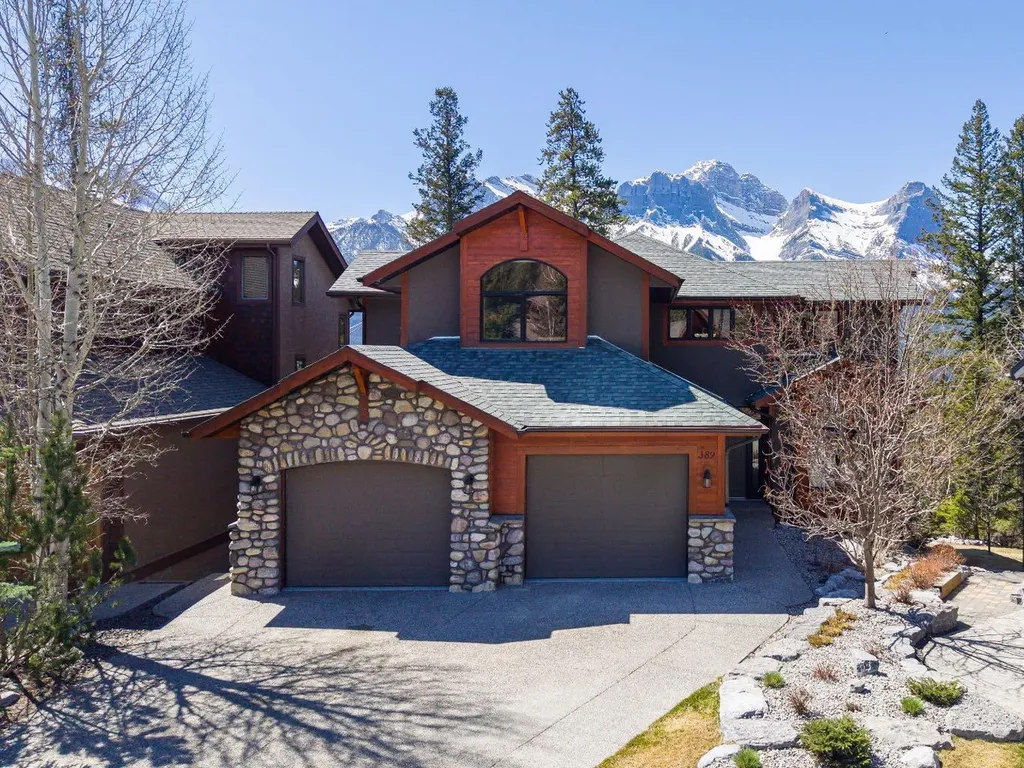 389 Eagle Heights Canmore AB T1W 3C9