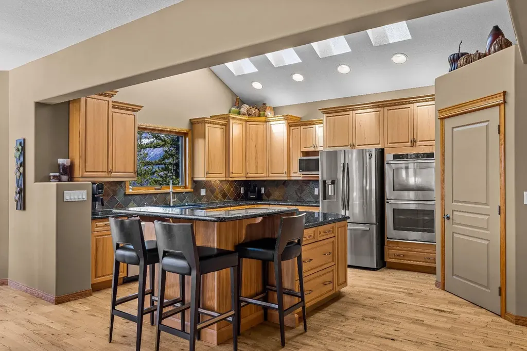 389 Eagle Heights Canmore AB T1W 3C9