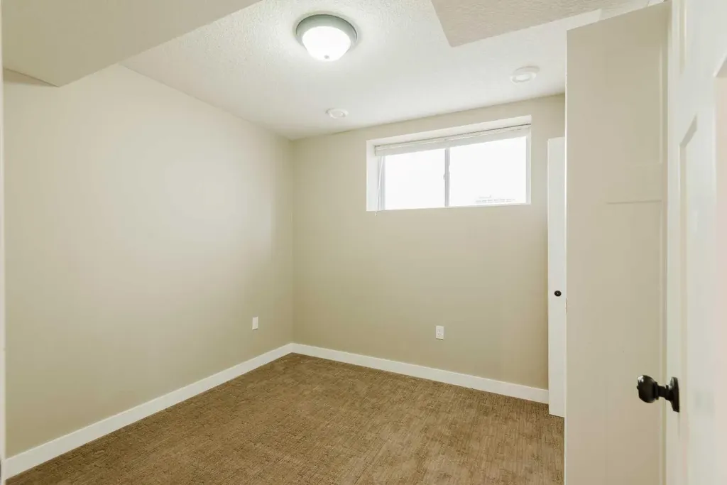 11553 75 Avenue Grande Prairie AB T8W 0J3