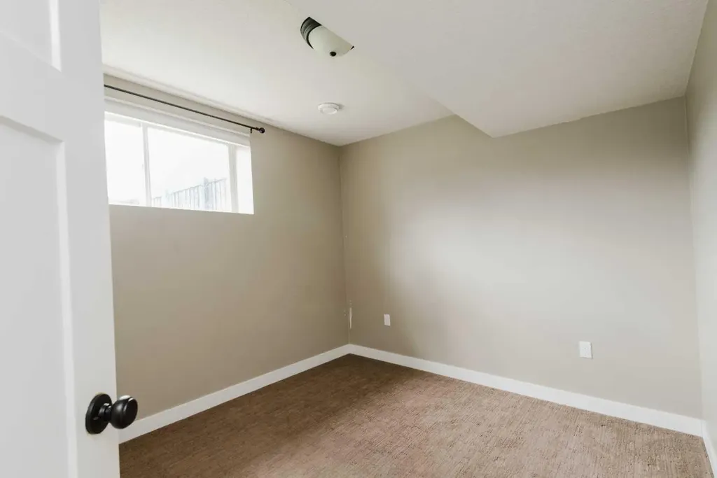 11553 75 Avenue Grande Prairie AB T8W 0J3