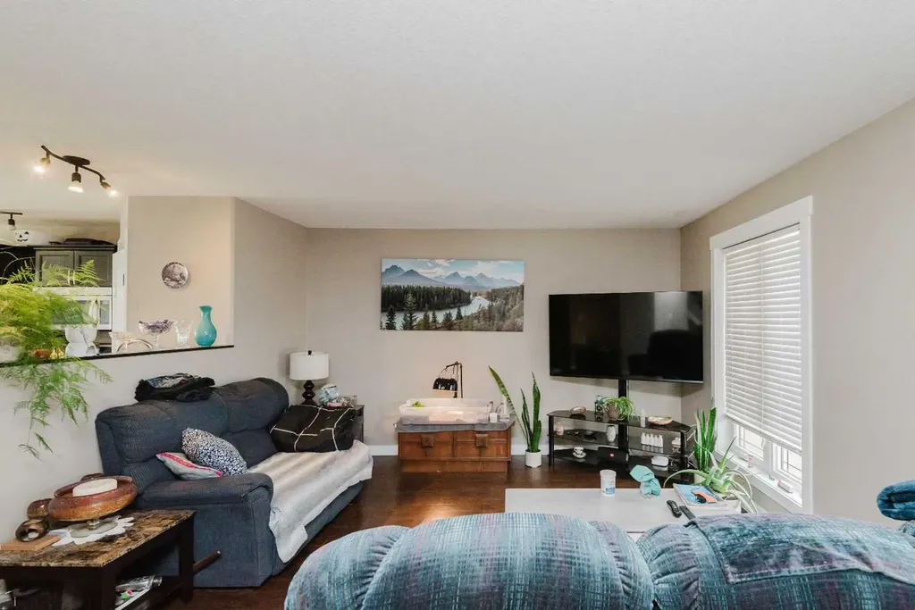 11553 75 Avenue Grande Prairie AB T8W 0J3