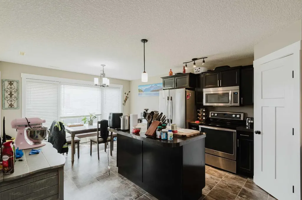 11553 75 Avenue Grande Prairie AB T8W 0J3