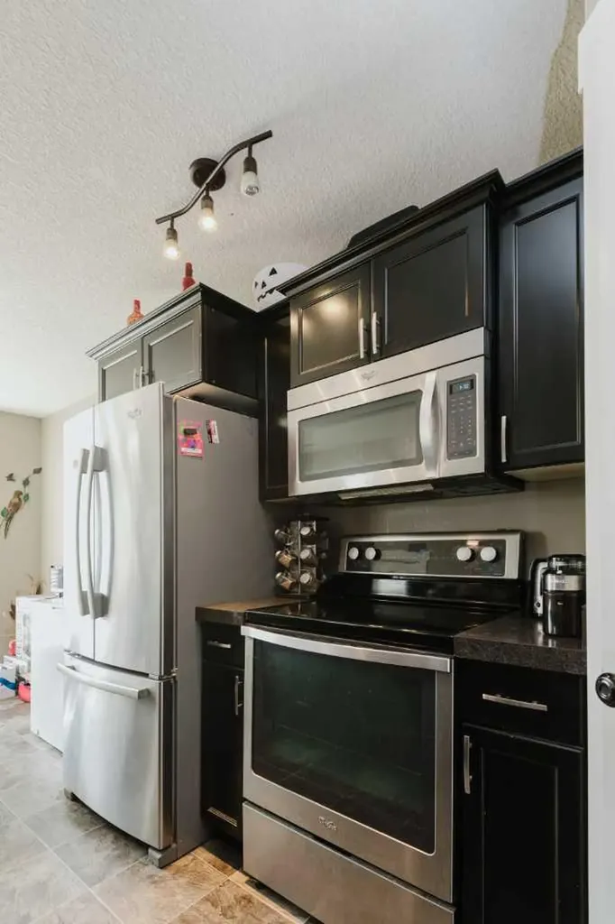11553 75 Avenue Grande Prairie AB T8W 0J3