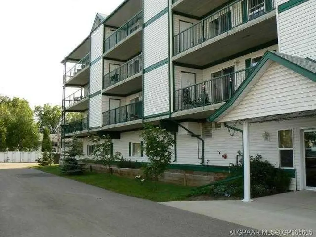 4646 55 Avenue High Prairie AB T0G 1E0