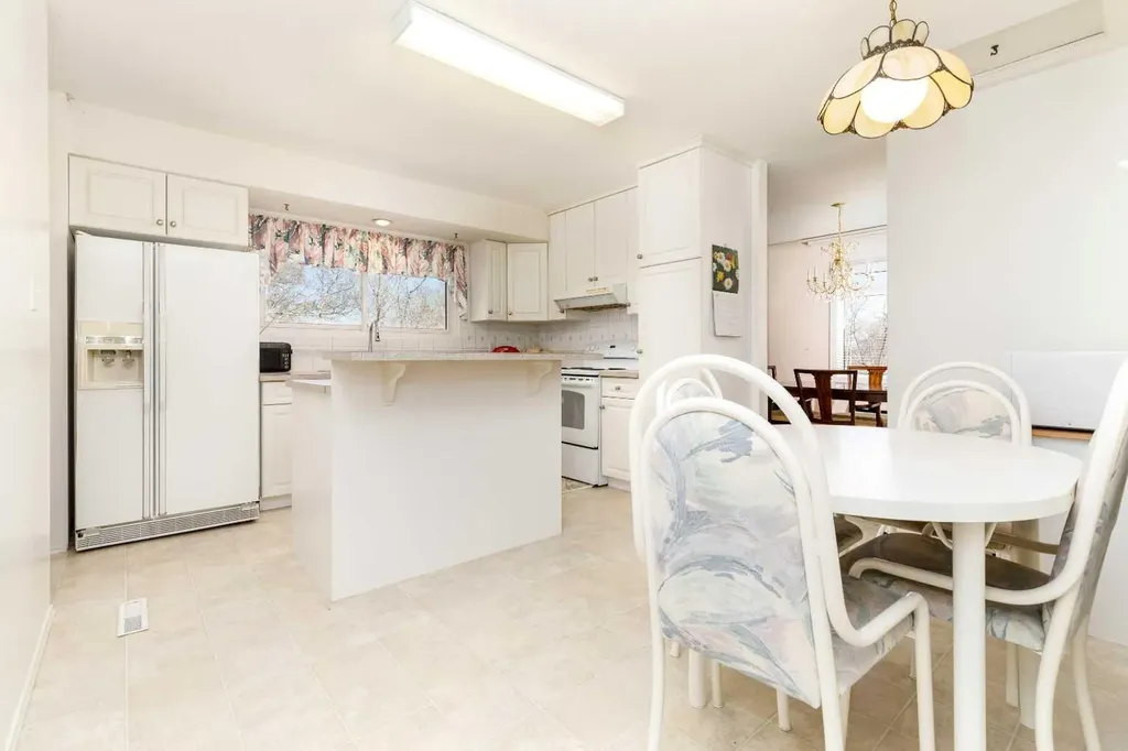 90 Welton Crescent Red Deer AB T4N 6B3