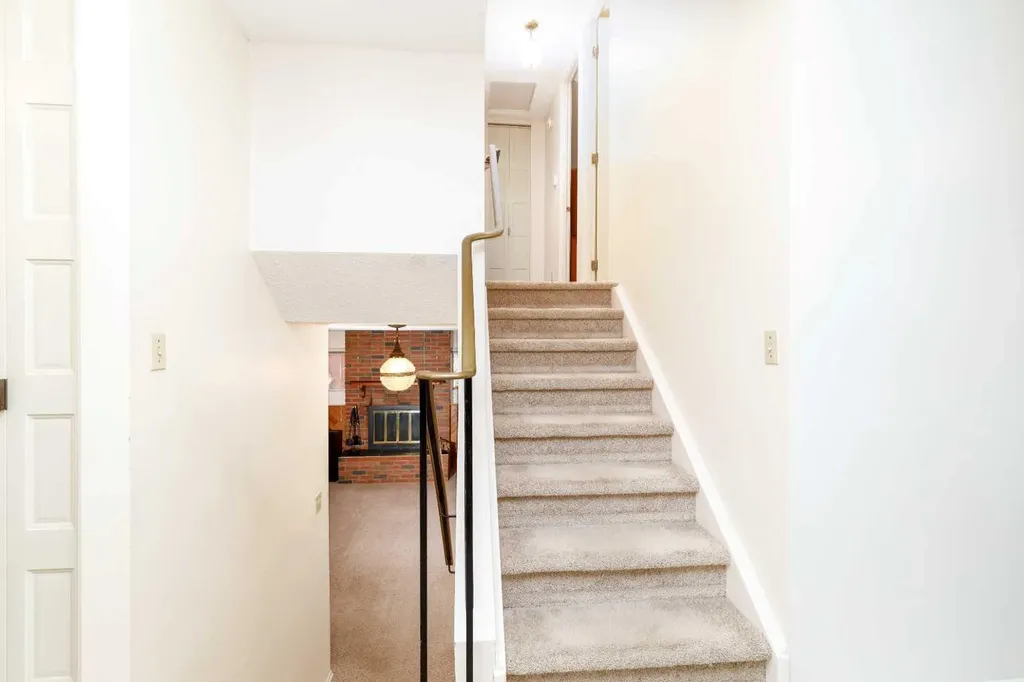 90 Welton Crescent Red Deer AB T4N 6B3