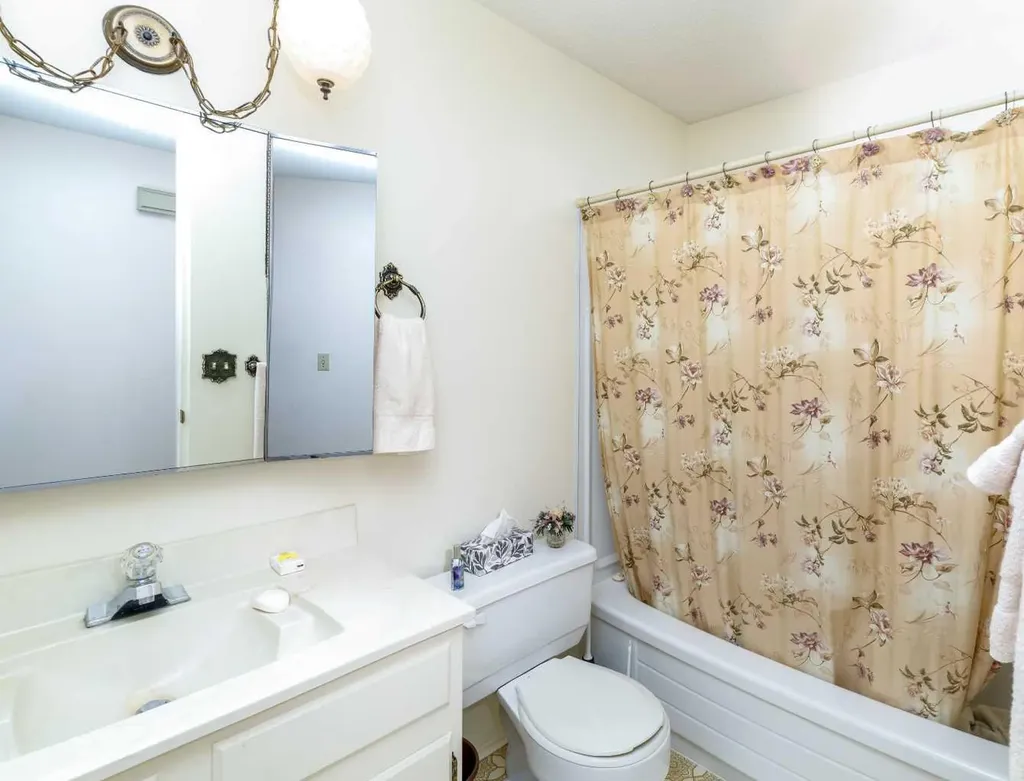 90 Welton Crescent Red Deer AB T4N 6B3