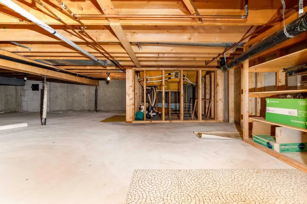 90 Welton Crescent Red Deer AB T4N 6B3