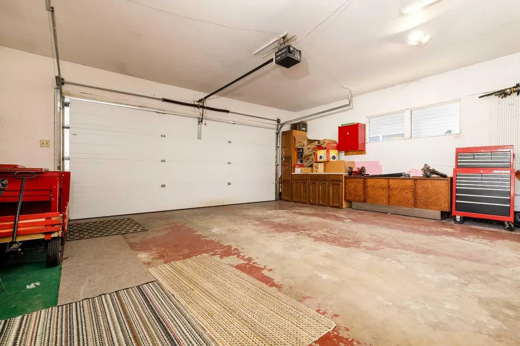 90 Welton Crescent Red Deer AB T4N 6B3