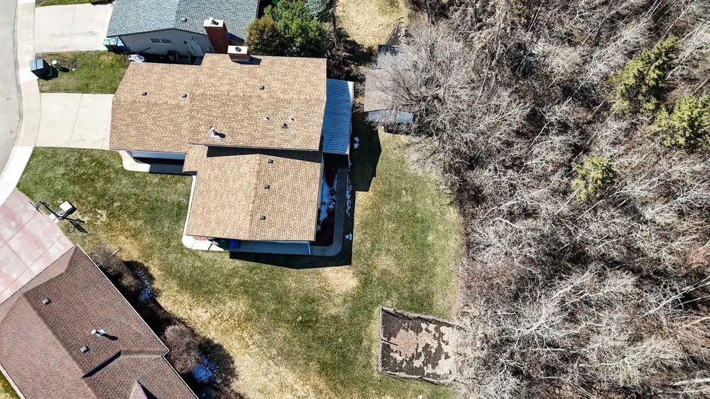 90 Welton Crescent Red Deer AB T4N 6B3