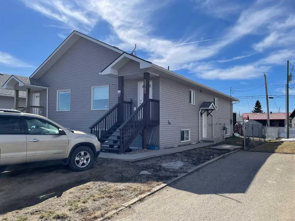 10703 108 Avenue Fairview AB T0H1L0